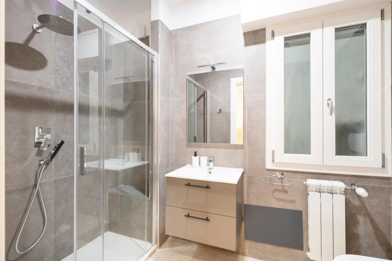 Easystayrome 10 Pax 3 Baths 1 Min From Metro מראה חיצוני תמונה