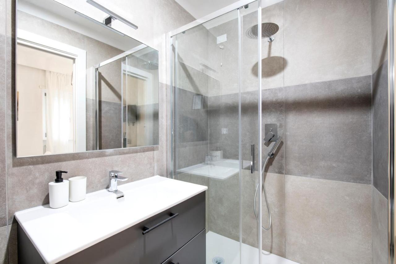 Easystayrome 10 Pax 3 Baths 1 Min From Metro מראה חיצוני תמונה